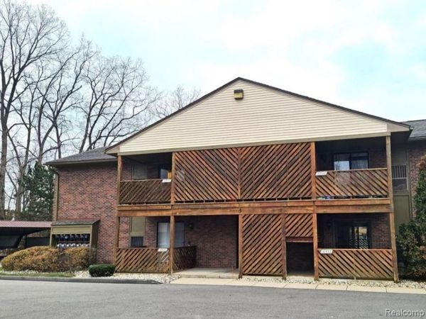 16544 Clarkson Drive, Fraser, MI 48026