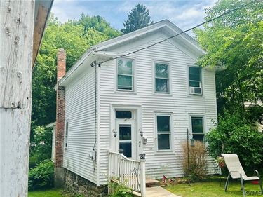 11 Murray Street , Oswego, NY 13126