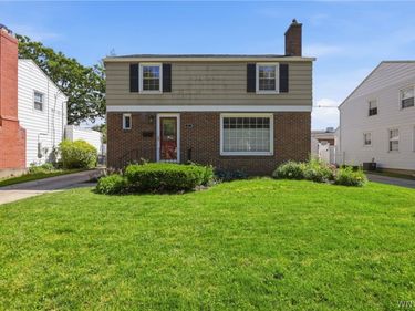 57 Gardenwood Lane, Buffalo, NY 14223