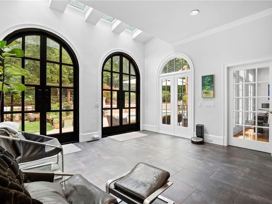 Property Image 25