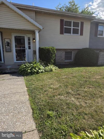 2082 LEXINGTON AVENUE , MIDDLETOWN, PA 17057