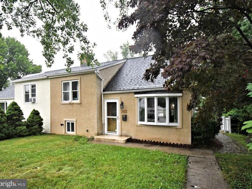 8611 Tiona Street, Philadelphia, PA 19128 Main Photo