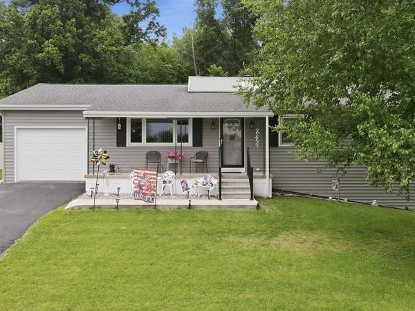560 WILE CIRCLE , FAYETTEVILLE, PA 17222