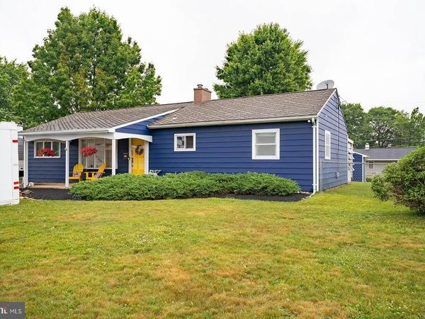 205 YORKSHIRE ROAD, FAIRLESS HILLS, PA 19030