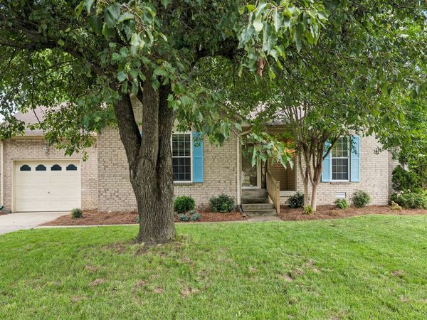 2132 Riverway Dr , Old Hickory, TN 37138