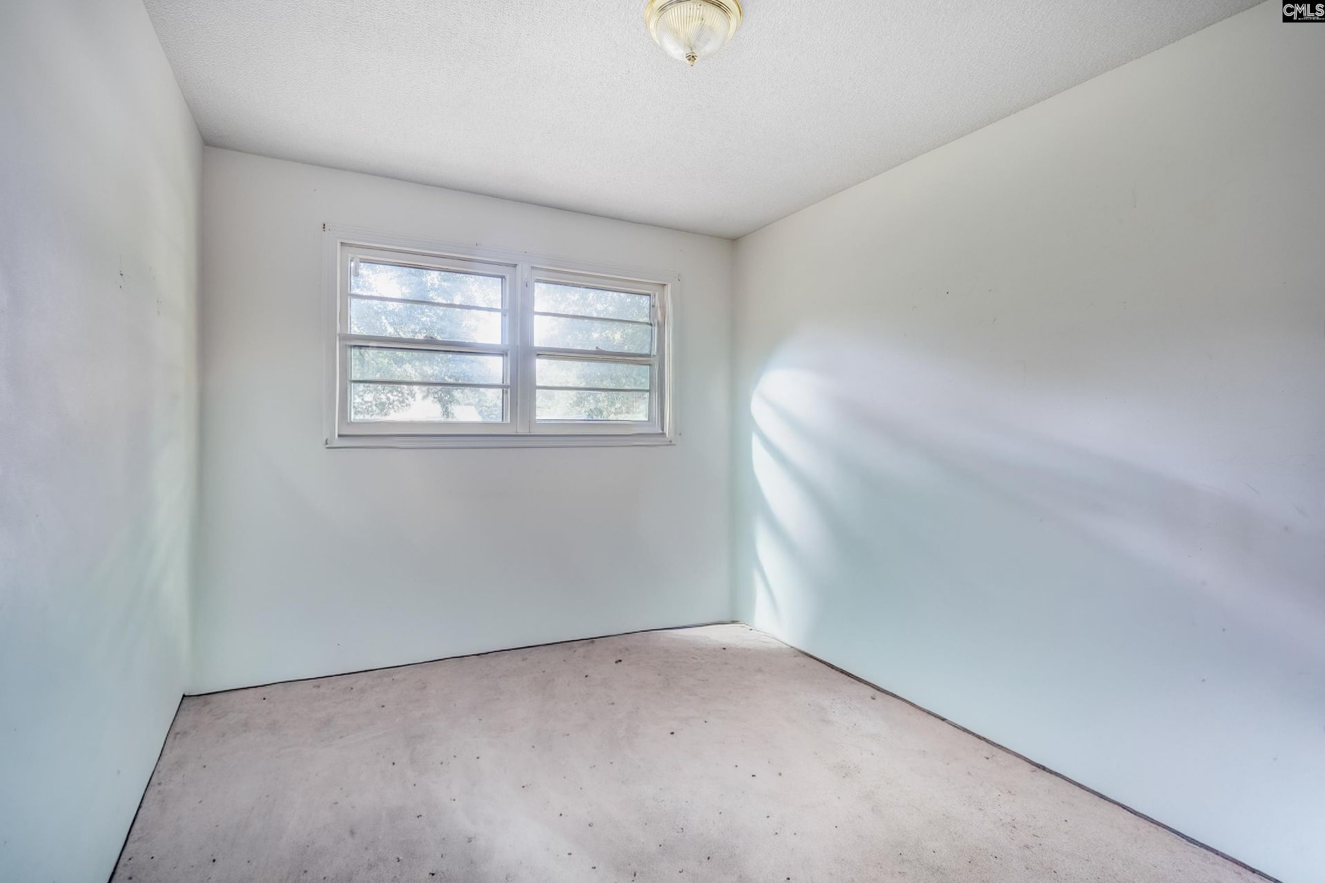8543 North Road  Photo 15