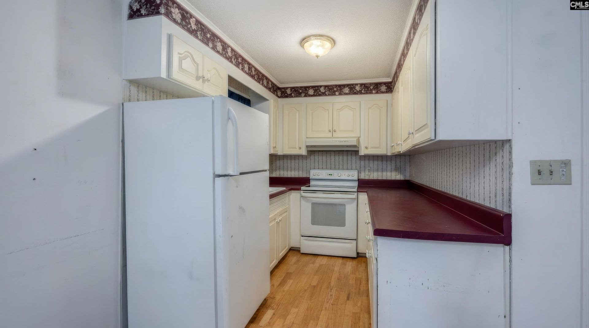 8543 North Road  Photo 5
