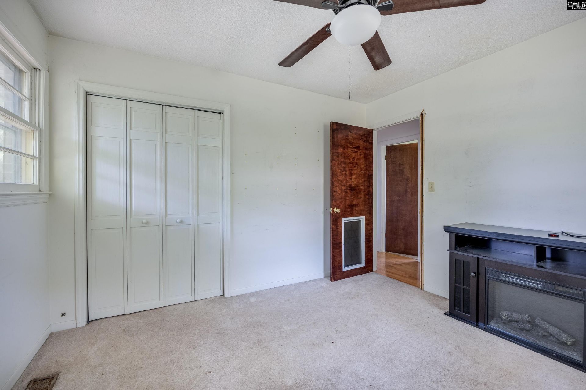 8543 North Road  Photo 7