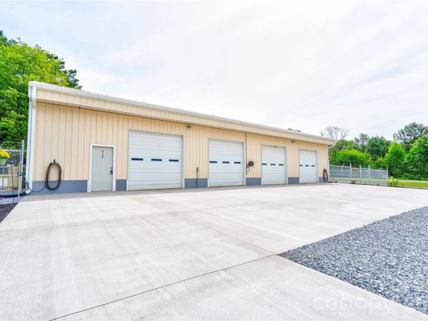 928 S Battleground Avenue, Kings Mountain, NC 28086