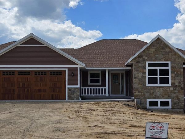 N7091 Still Point Trail, Pardeeville, WI 53954