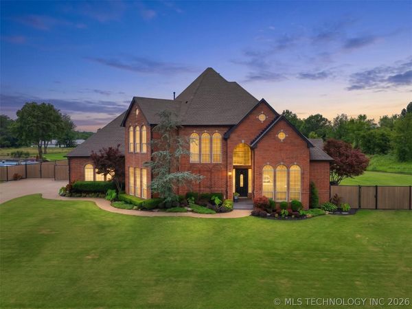 8302 S 270th East Avenue , Broken Arrow, OK 74014