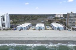 9520 Shore Dr. photo 4