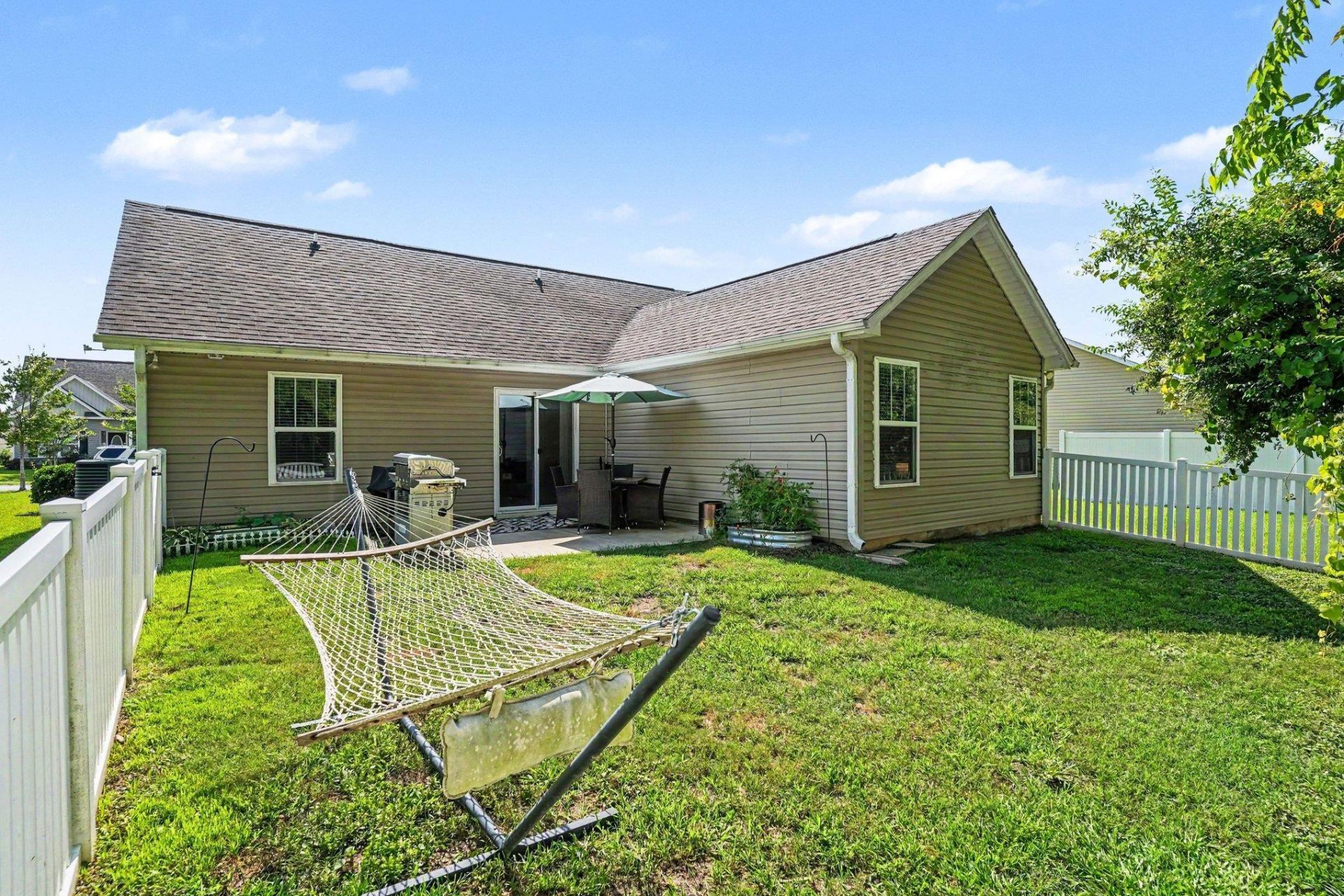 3468 Holly Loop Photo 27