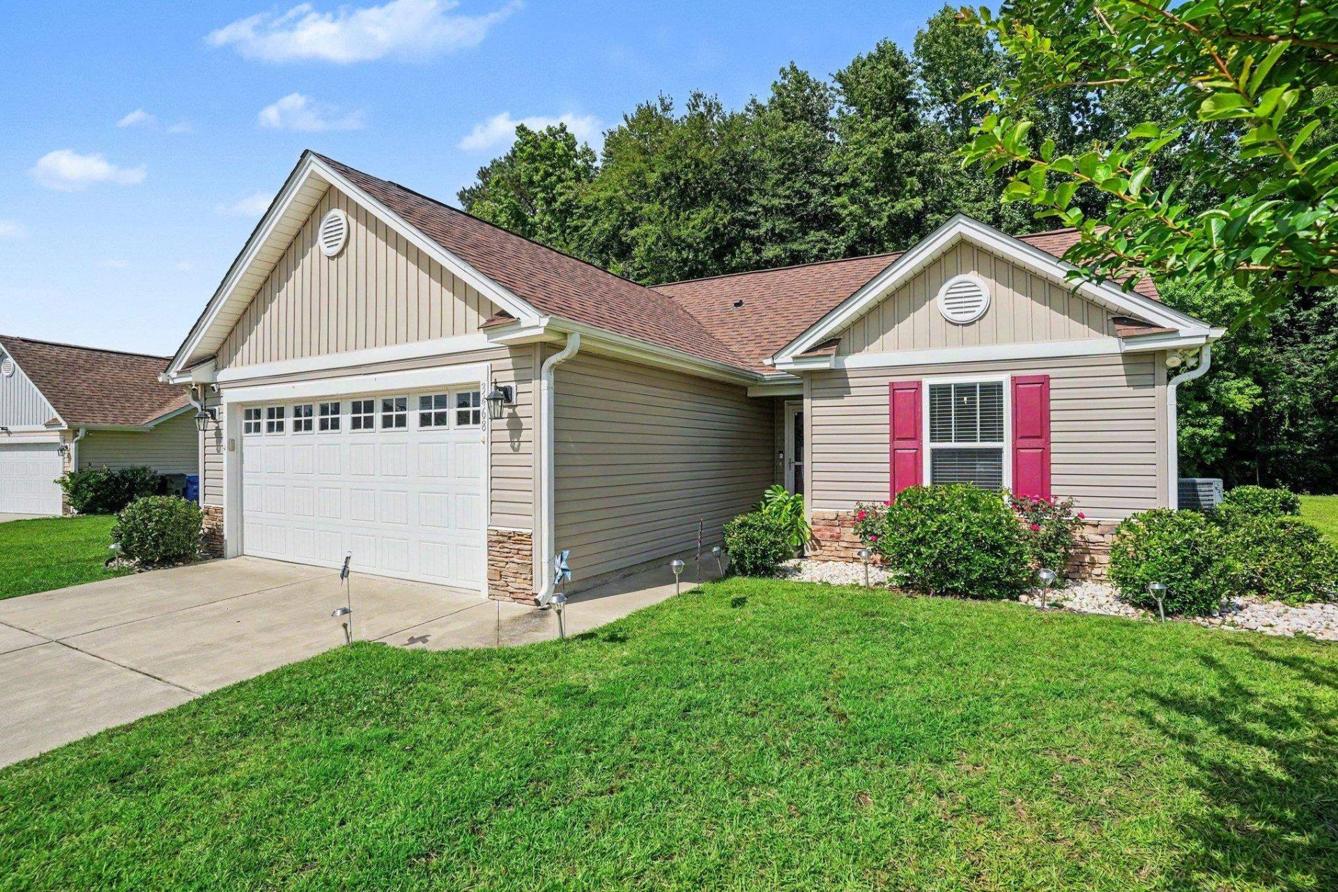3468 Holly Loop Photo 4