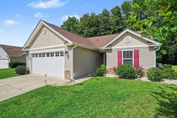 3468 Holly Loop photo 4