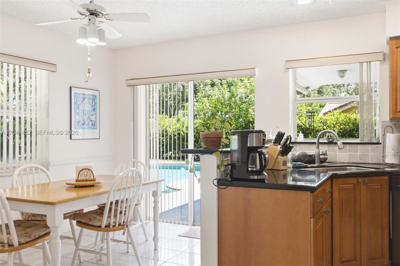 10431 NW 48th Mnr, Coral Springs, FL 33076 Photo