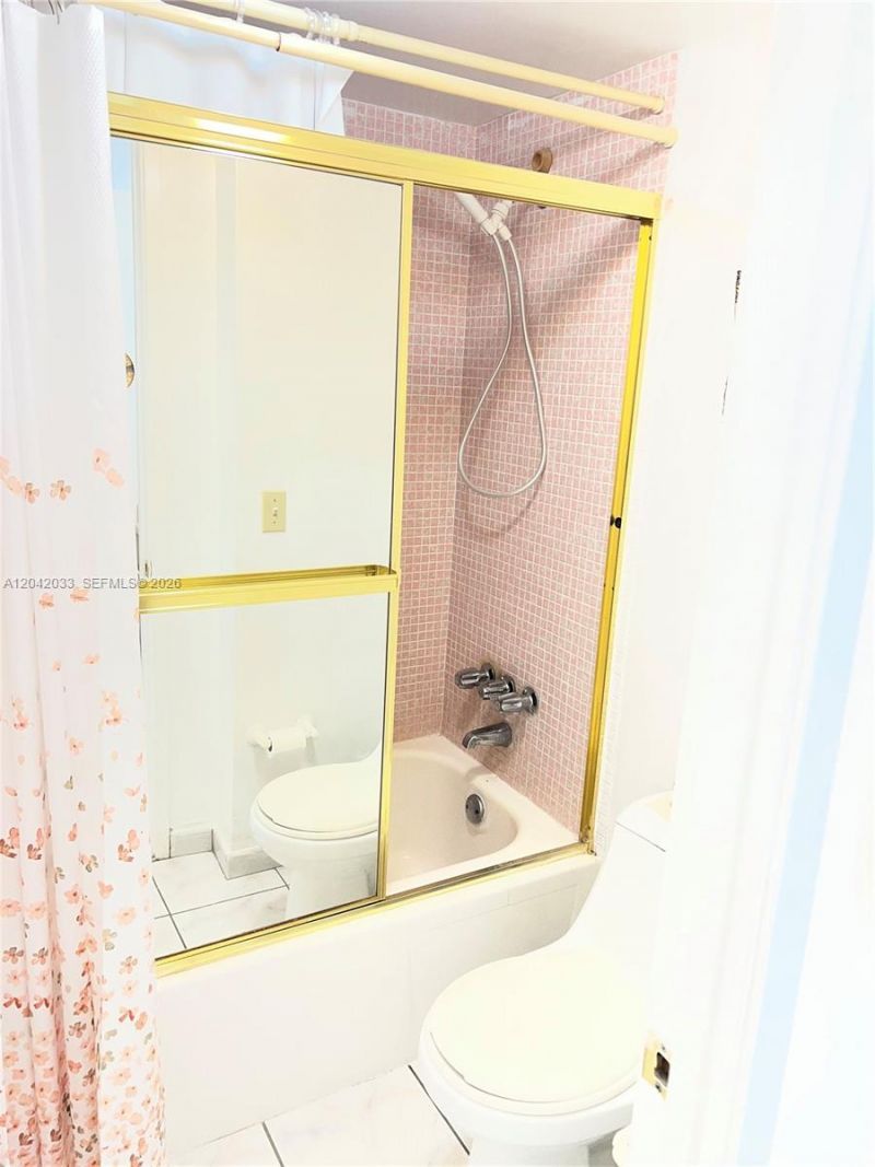 1351 NE Miami Gardens Dr , Unit 222E, Miami, FL 33179 Photo