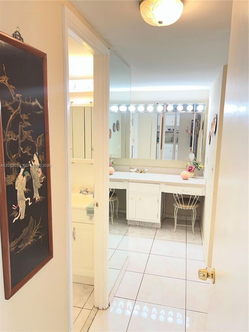 1351 NE Miami Gardens Dr , Unit 222E, Miami, FL 33179 Photo