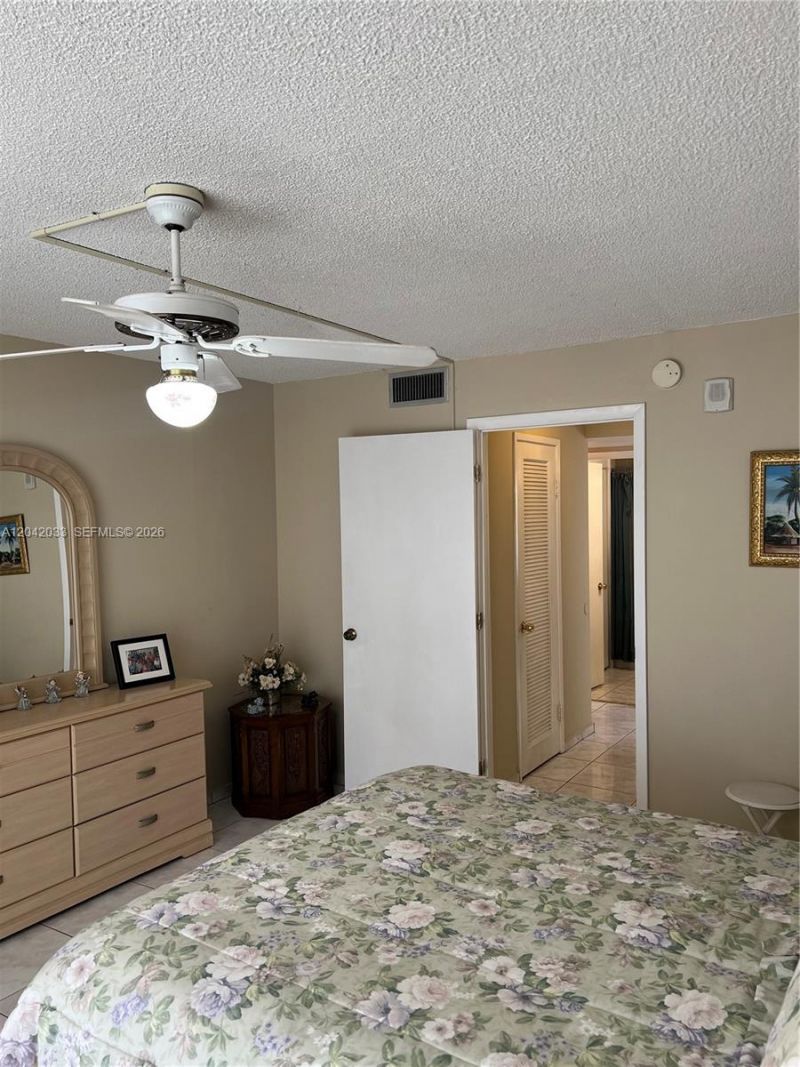 1351 NE Miami Gardens Dr , Unit 222E, Miami, FL 33179 Photo