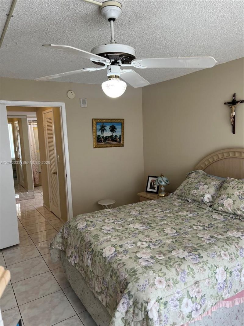 1351 NE Miami Gardens Dr , Unit 222E, Miami, FL 33179 Photo