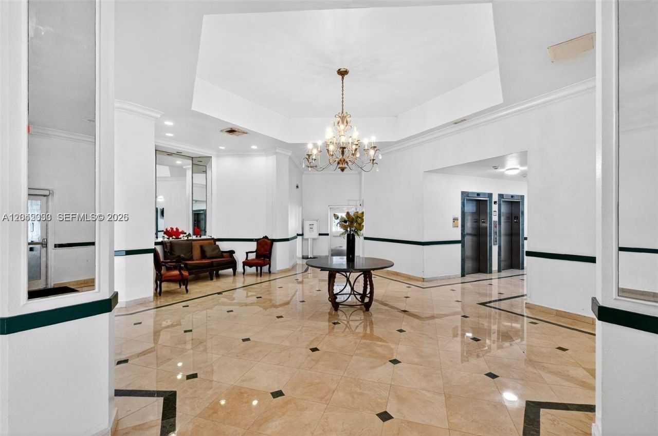 1351 NE Miami Gardens Dr , Unit 222E, Miami, FL 33179 Photo