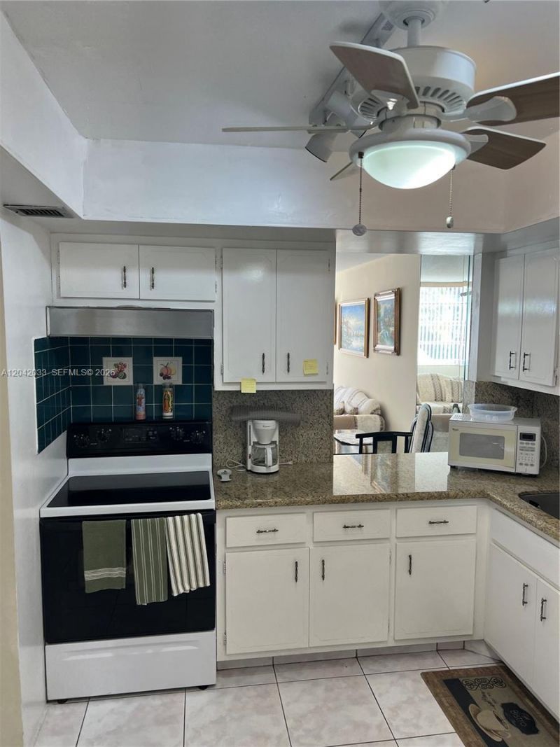 1351 NE Miami Gardens Dr , Unit 222E, Miami, FL 33179 Photo