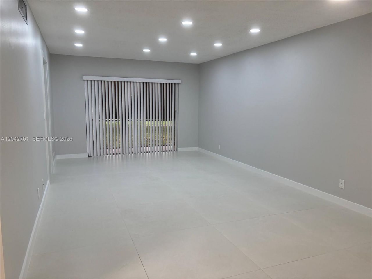 300 Berkley Rd , Unit 103, Hollywood, FL 33024 Photo