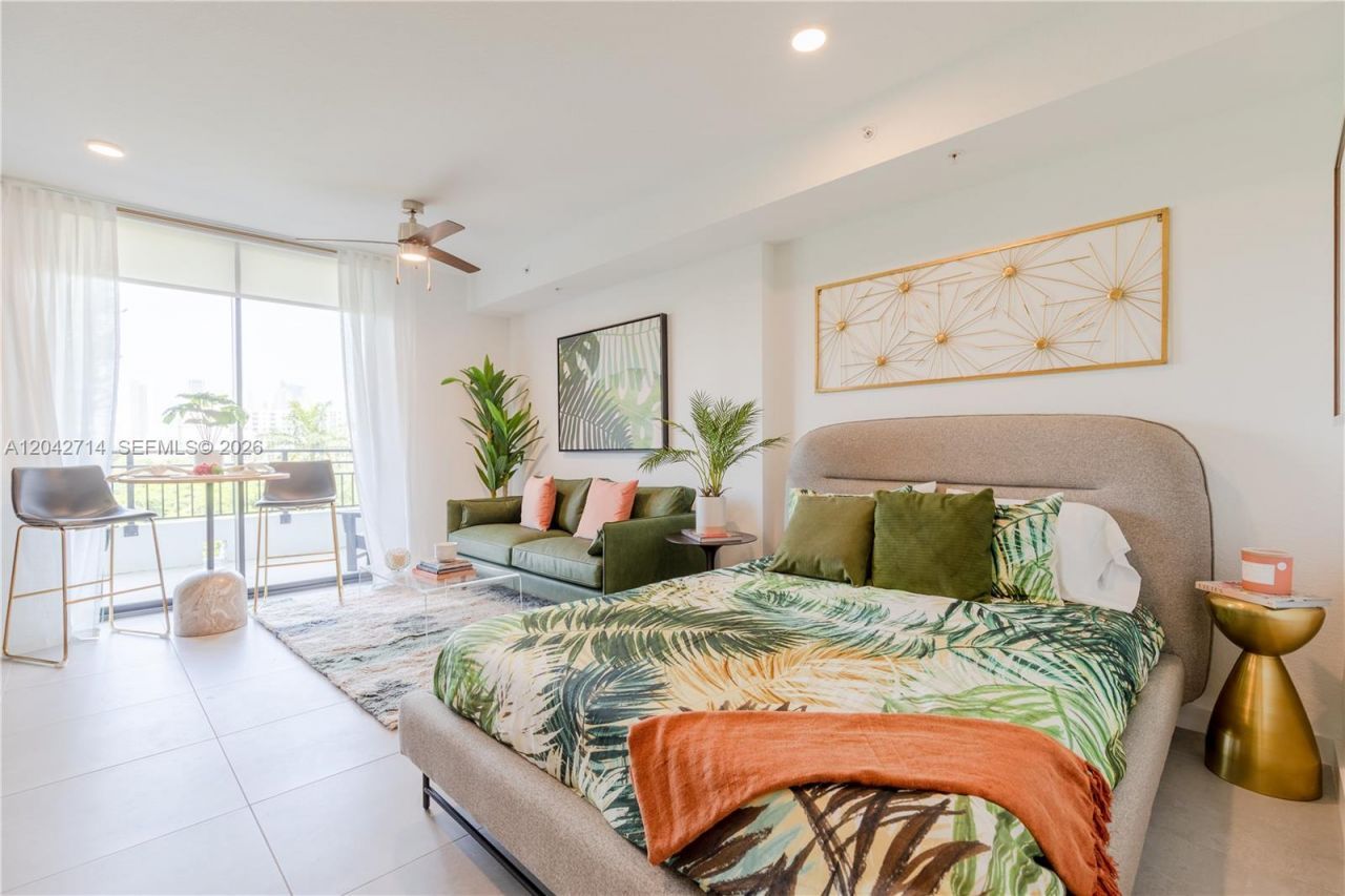 1005 Spring Garden Rd , Unit 433, Miami, FL 33136 Photo