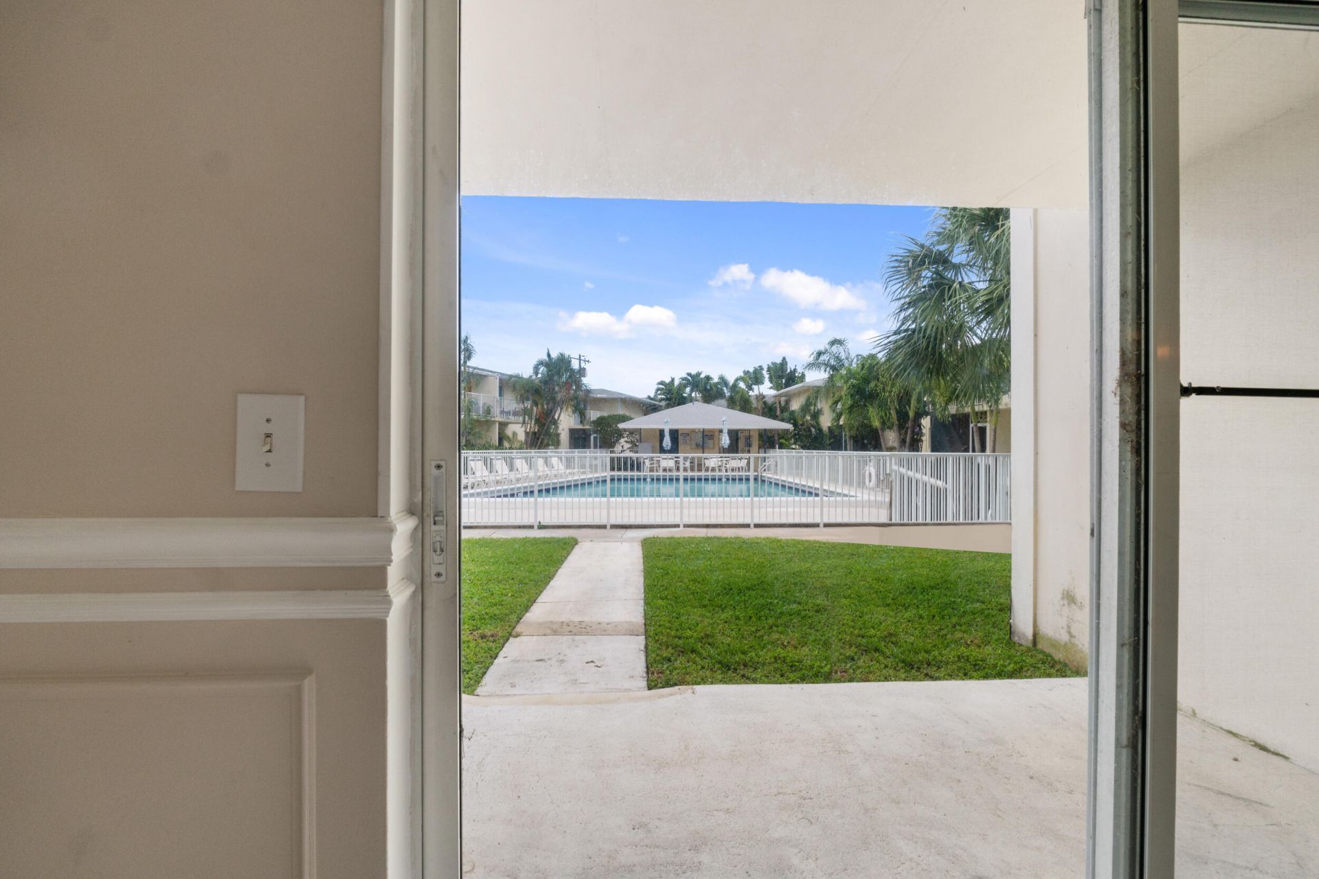 510 Prosperity Farms Rd. Road, Unit 4b, North Palm Beach, FL 33408 Photo