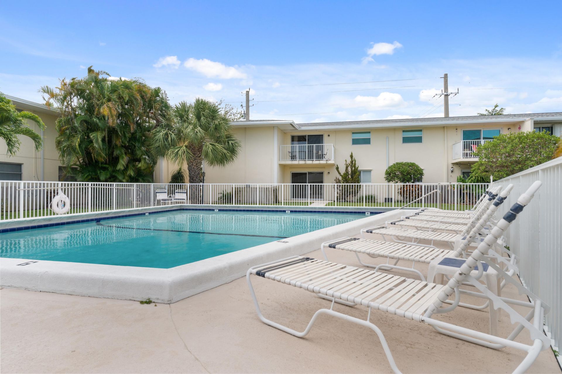 510 Prosperity Farms Rd. Road, Unit 4b, North Palm Beach, FL 33408 Photo