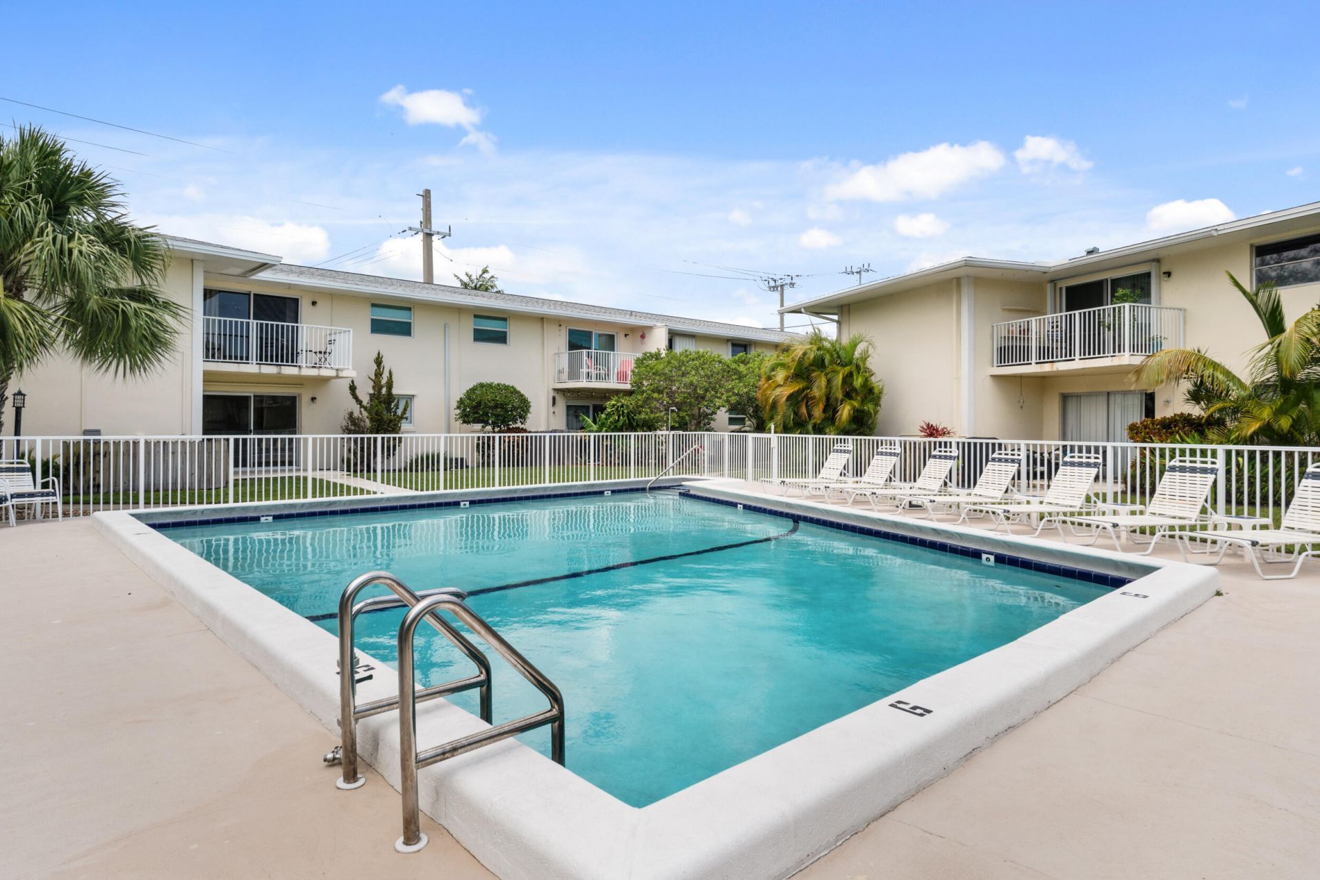 510 Prosperity Farms Rd. Road, Unit 4b, North Palm Beach, FL 33408 Photo