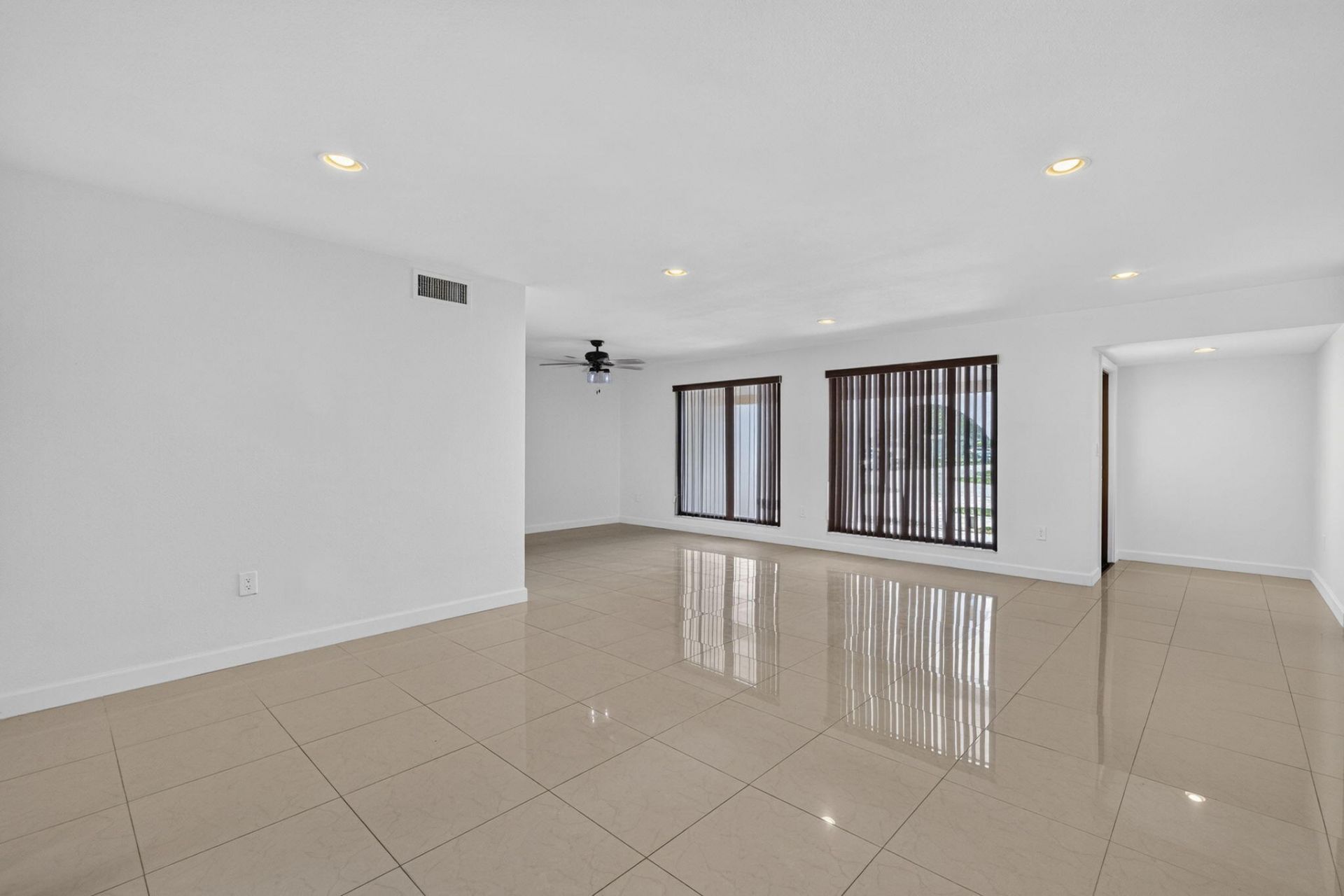 5411 SW 94th Avenue, Cooper City, FL 33328 Photo