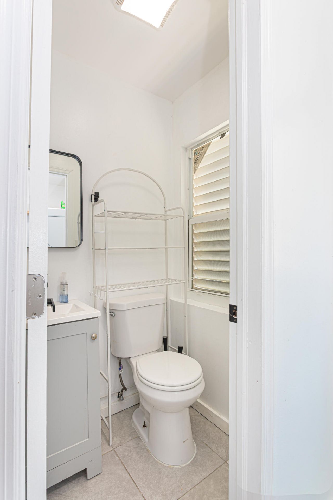 305 N Lakeside Drive, Lake Worth Beach, FL 33460 Photo
