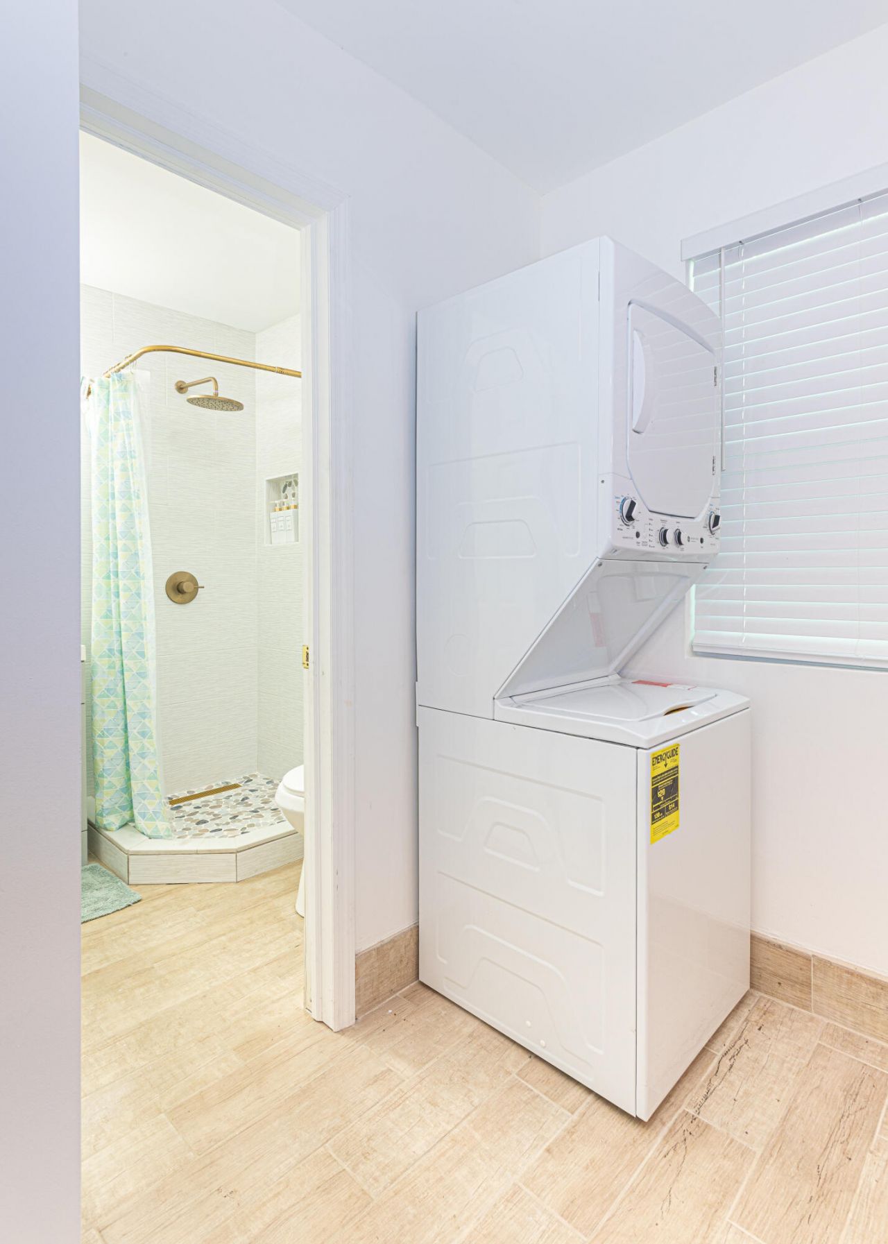 305 N Lakeside Drive, Lake Worth Beach, FL 33460 Photo