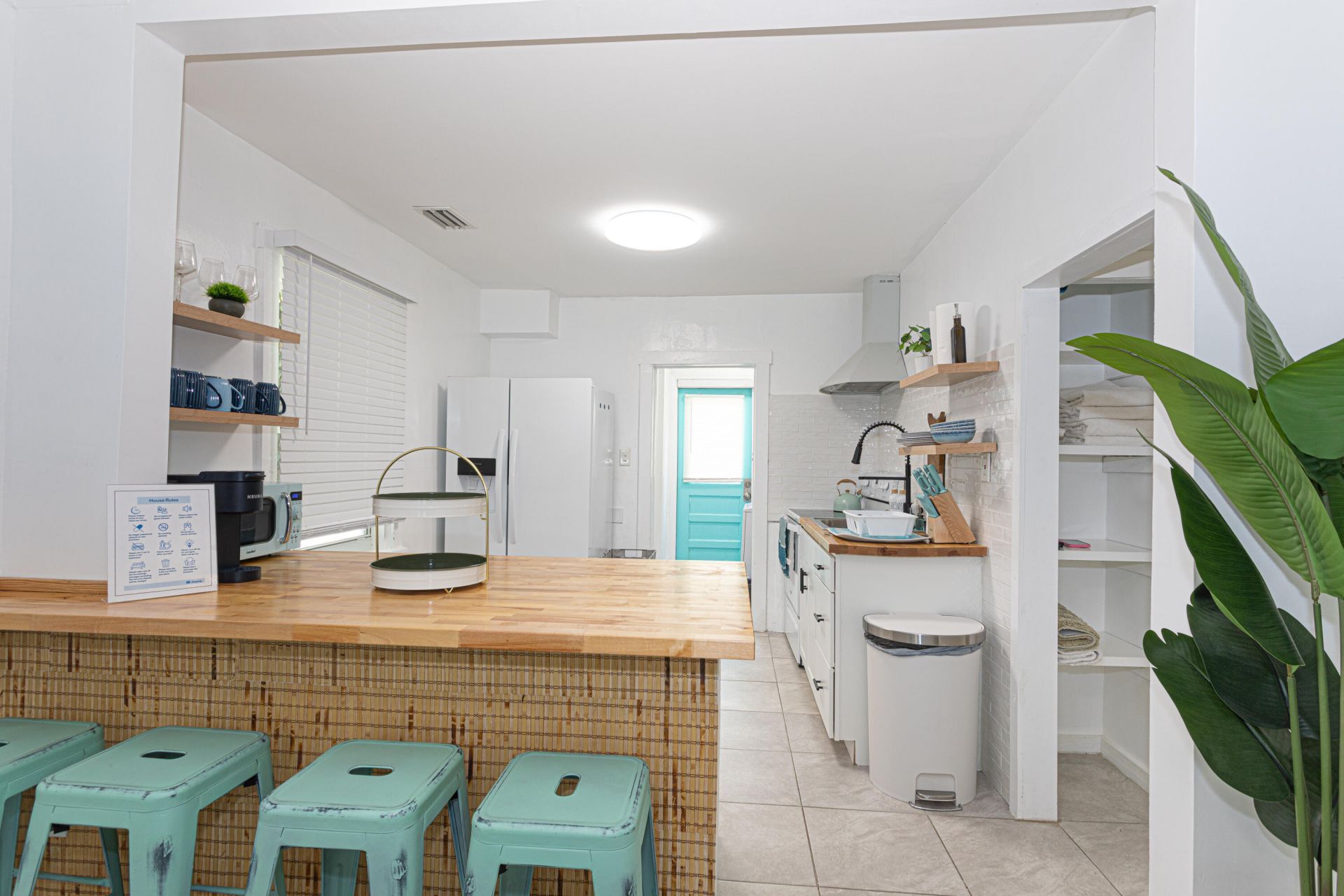 305 N Lakeside Drive, Lake Worth Beach, FL 33460 Photo