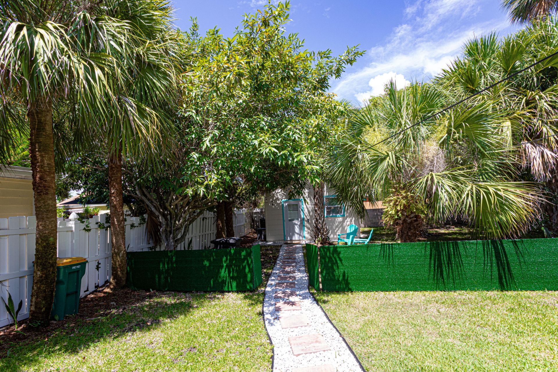 305 N Lakeside Drive, Lake Worth Beach, FL 33460 Photo