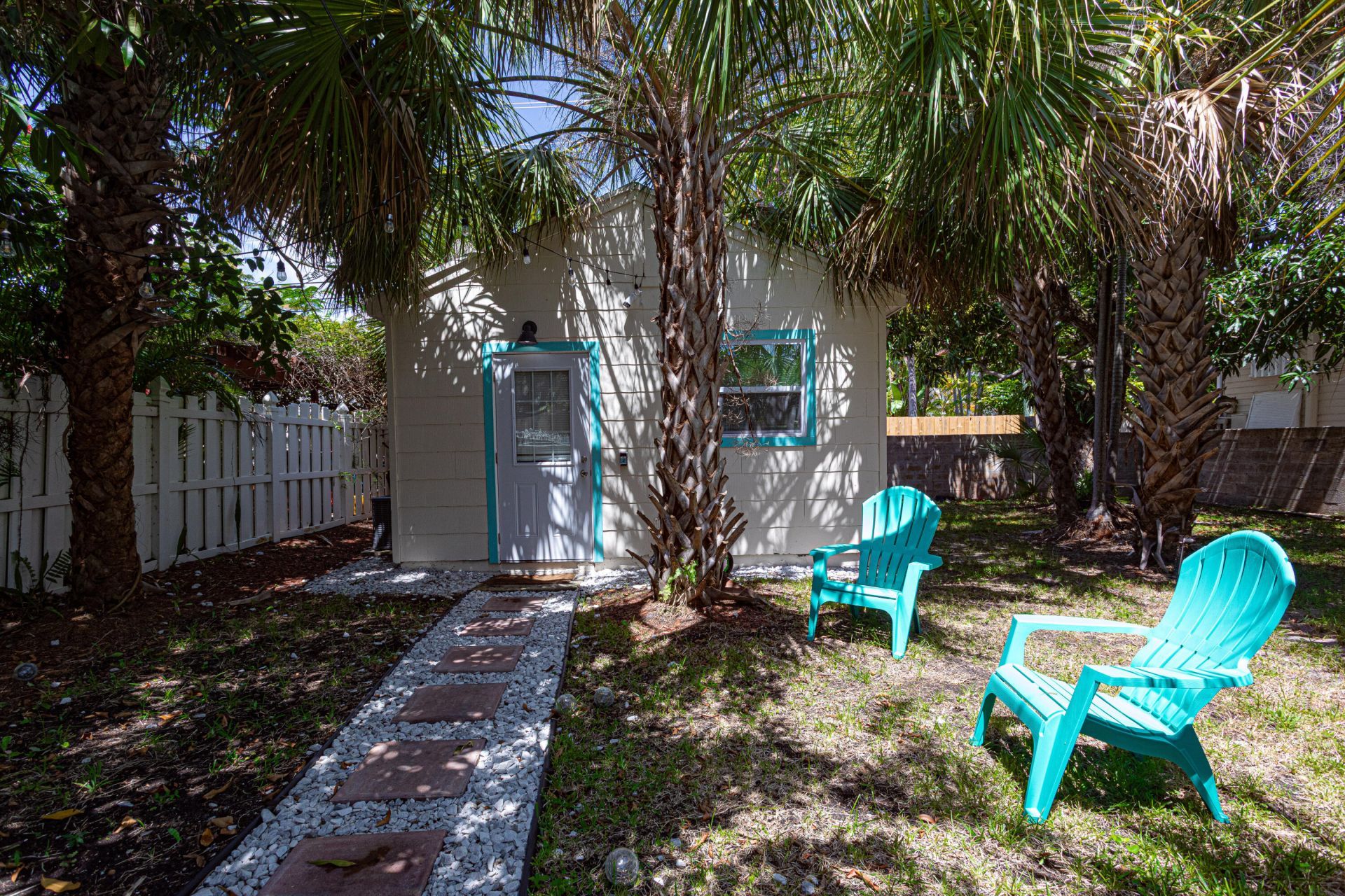 305 N Lakeside Drive, Lake Worth Beach, FL 33460 Photo