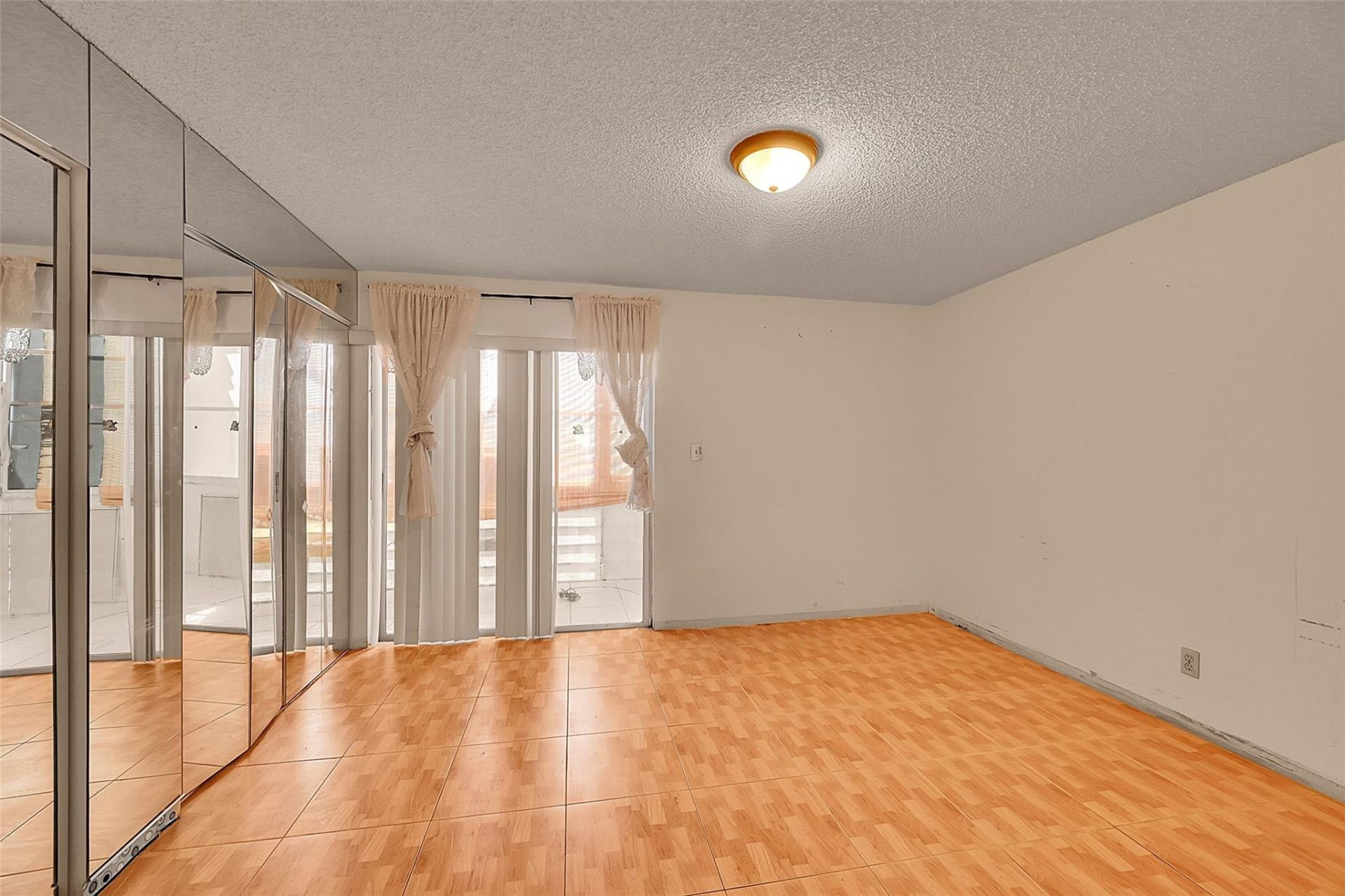 9101 Sunrise Lakes Boulevard, Unit 206, Sunrise, FL 33322 Photo