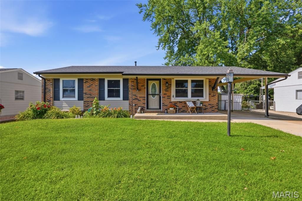 3255 Ipswich Lane, Saint Charles, MO 63301 Main Photo