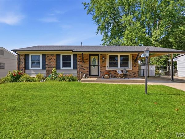 3255 Ipswich Lane, St Charles, MO 63301