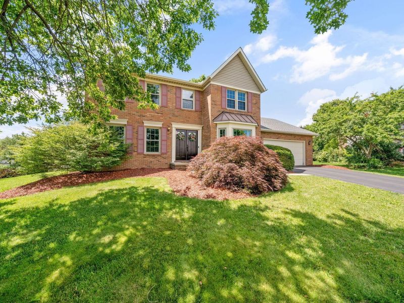 10146 Chantry Place, Pickerington, OH 43147 Photo 2