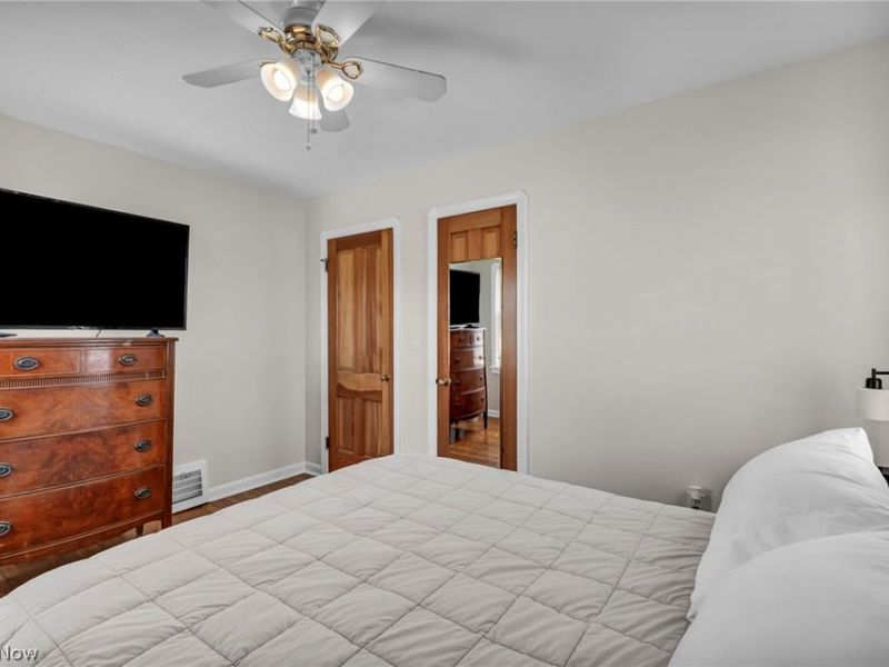 424 E 326th Street, Willowick, OH 44095 Photo 14