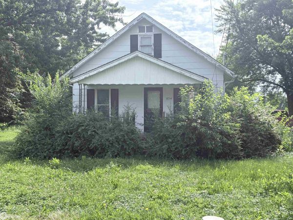824 S Adella, Ottumwa, IA 52501