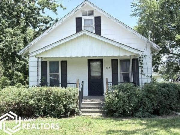 824 S Adella, Ottumwa, IA 52501