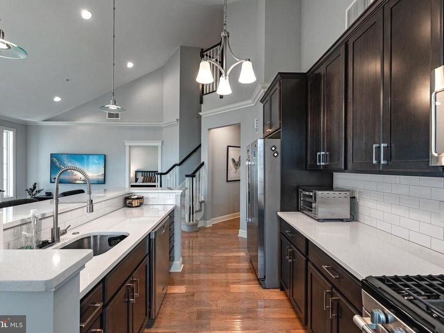 200 W Elm Street, Unit 1422, Conshohocken, PA 19428 Main Photo