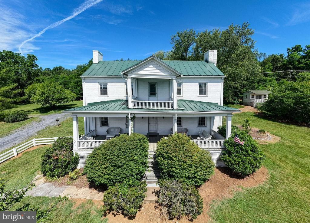 24033 OLD VALLEY PIKE, MAURERTOWN, VA 22644