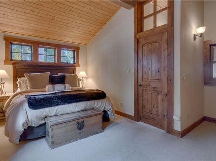 945 Skyline Drive, Tahoe City, CA 96145 Photo