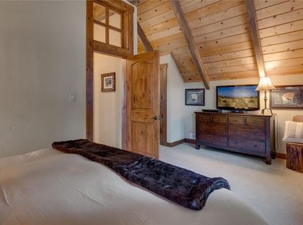 945 Skyline Drive, Tahoe City, CA 96145 Photo