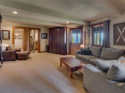 945 Skyline Drive, Tahoe City, CA 96145 Photo