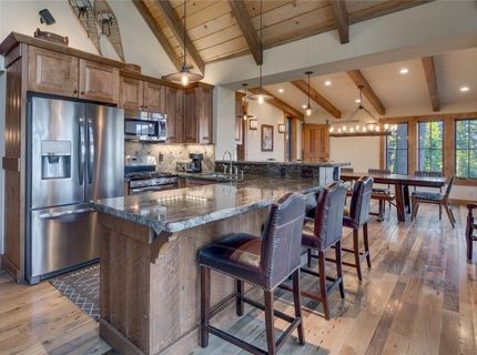 945 Skyline Drive, Tahoe City, CA 96145 Photo